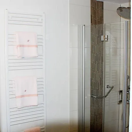 路特斯餐厅酒店 萨尔茨豪森