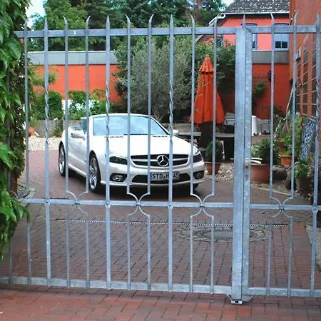 酒店 路特斯餐厅酒店 3*